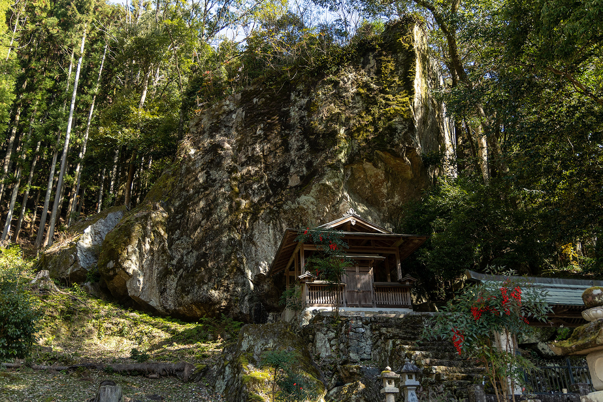 岩神神社