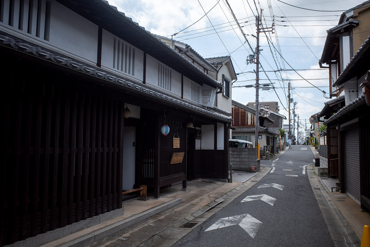 ならまち格子の家