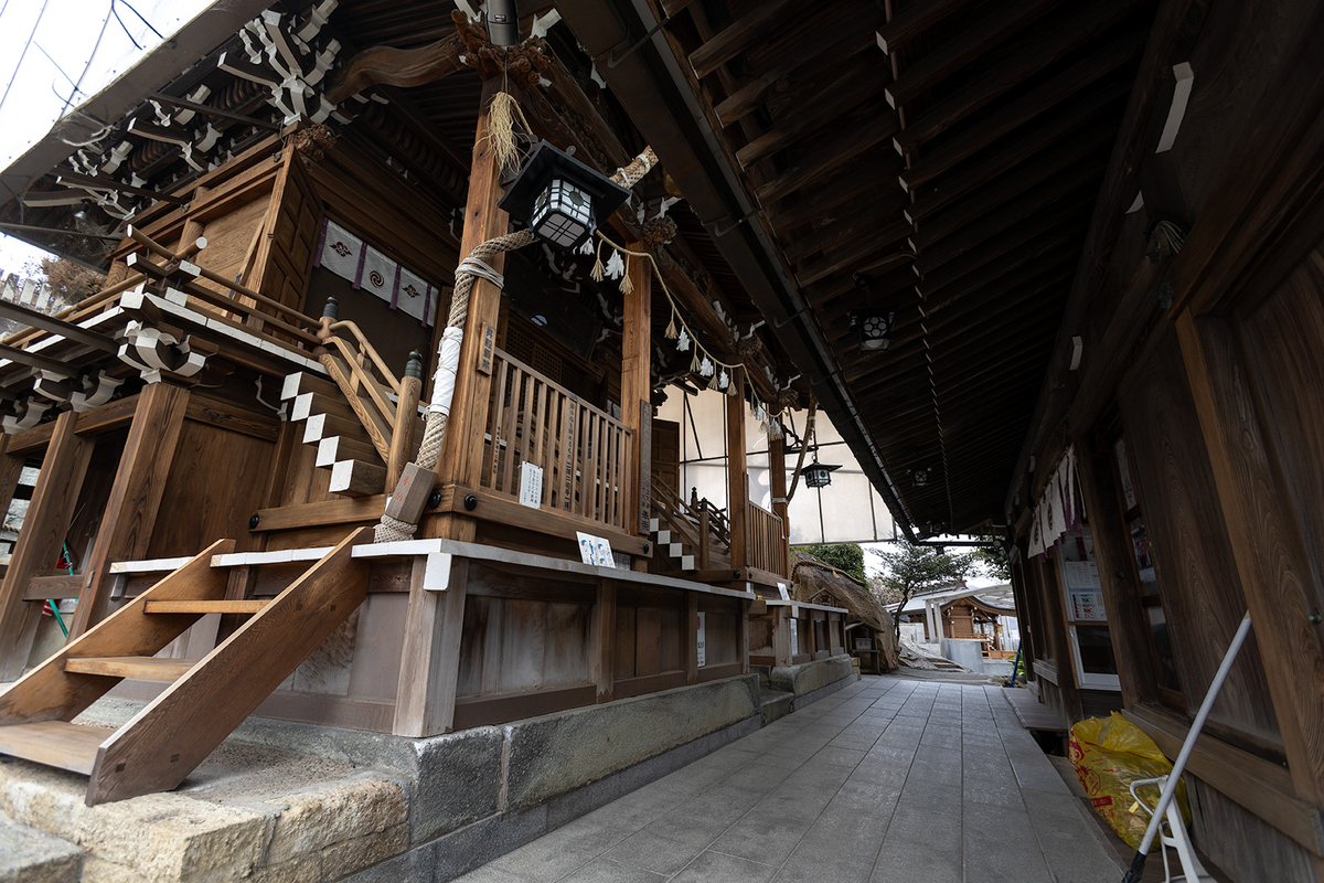 生石神社　石の宝殿