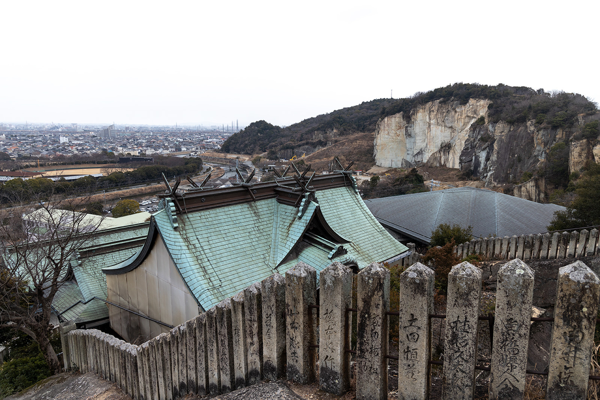 生石神社　石の宝殿