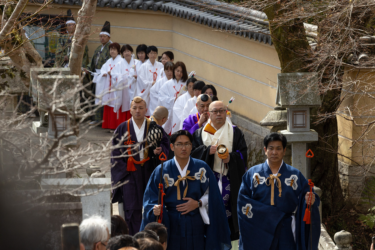 朝護孫子寺寅まつり