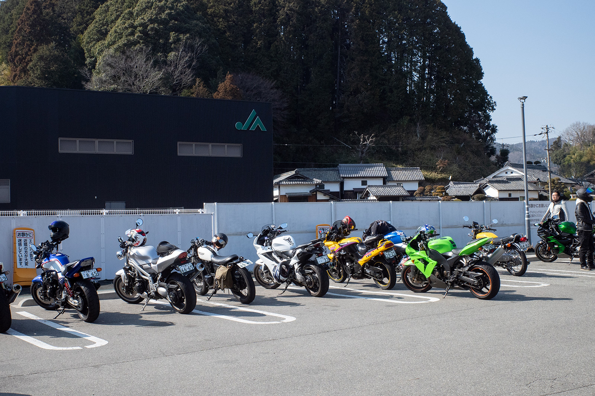 大阪のバイクの聖地、余野ファミリーマート