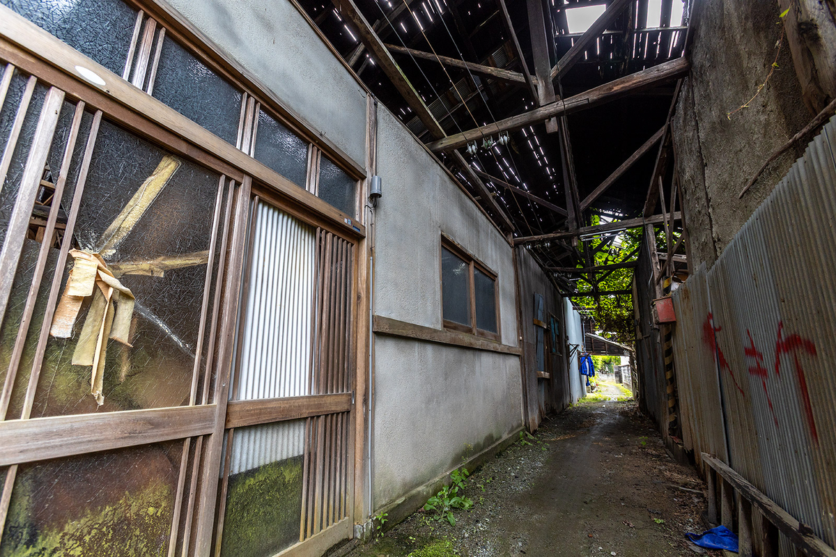 奈良県柳本廃墟アパート