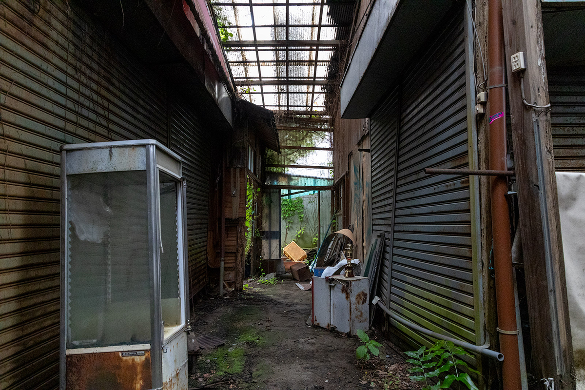 奈良県大淀町の廃墟商店街