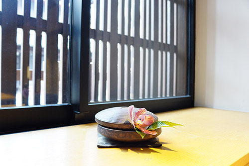 居様の窓辺のデコレーション