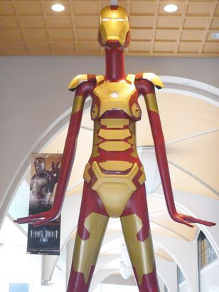 アイアンマンのコスチュームのナナちゃん