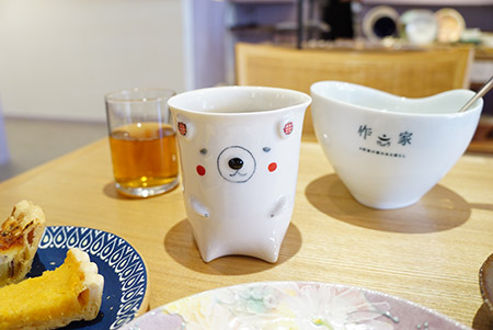 作家の器のある暮らしカフェのカップ