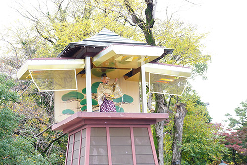 岡崎公園内にあるからくり時計