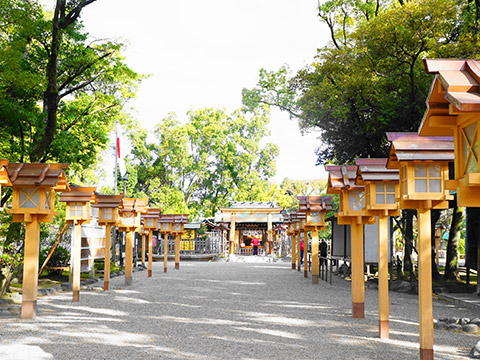 豊国神社境内