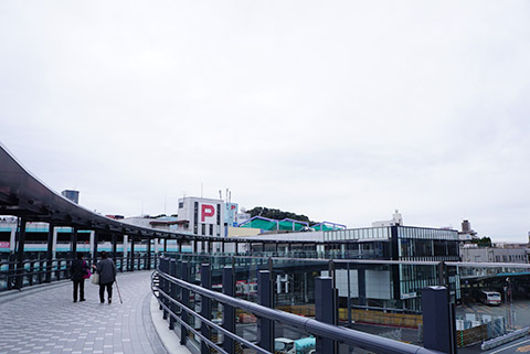 東岡崎駅からの連絡通路