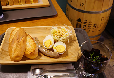 こだわりのドイツソーセージバゲット