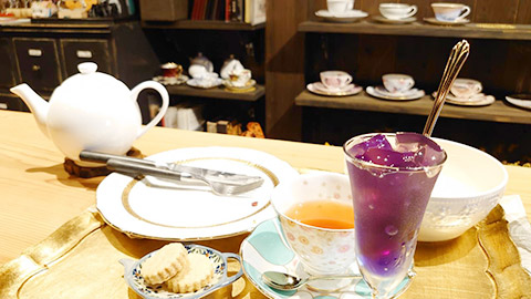 バタフライピーティーのゼリーが美しく美味