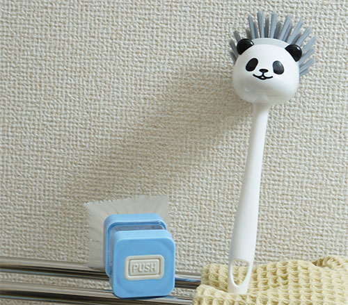 ダイソーで買ったお掃除ブラシ