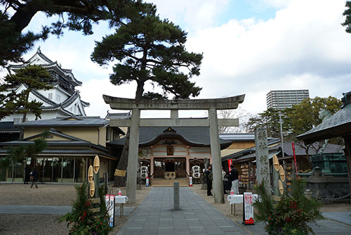 龍城神社