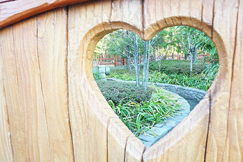 ハートのくり抜きが素敵