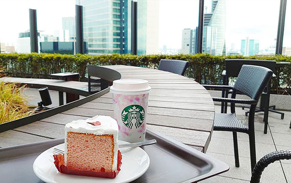 日本一高いJRゲートタワー15階のスターバックス