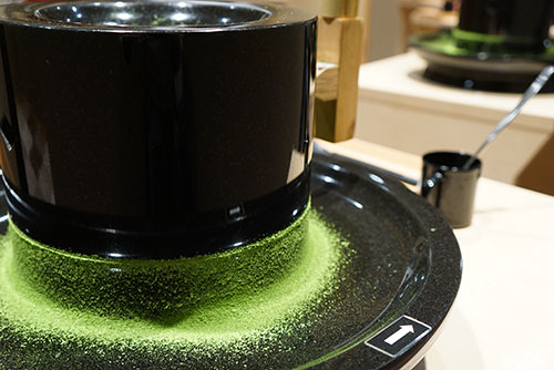 きれいなグリーンの抹茶