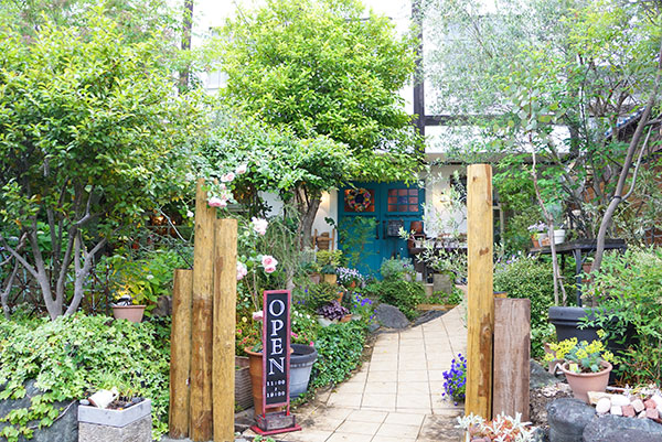 Halleloo Gardenのエントランス