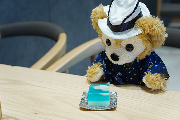 マイダッフィーも気になる青空ようかん