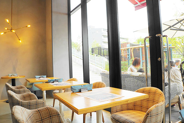 イオンモール一階のEDW