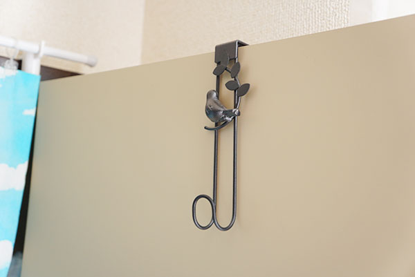 ニトリで半額購入したドアフック