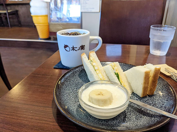 玉子サンドのモーニングセット