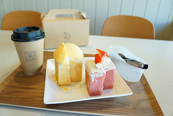 コアラのあくびでイートイン