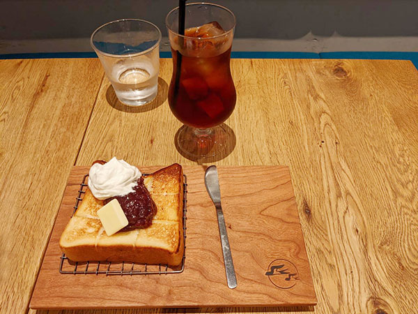 つばめパンの名古屋の味小倉トースト