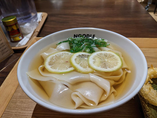 星が丘製麺所の太門れもん