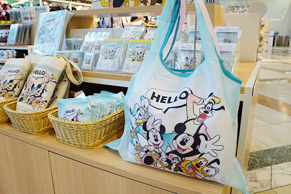Disney store 30th Anniversary Pop-up Museum会場限定グッズ