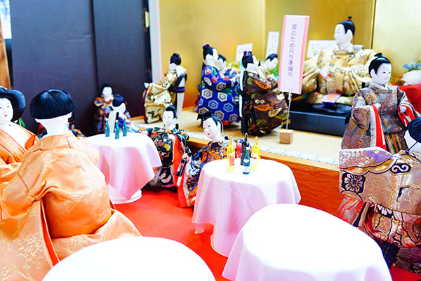 パーティ会場の準備中