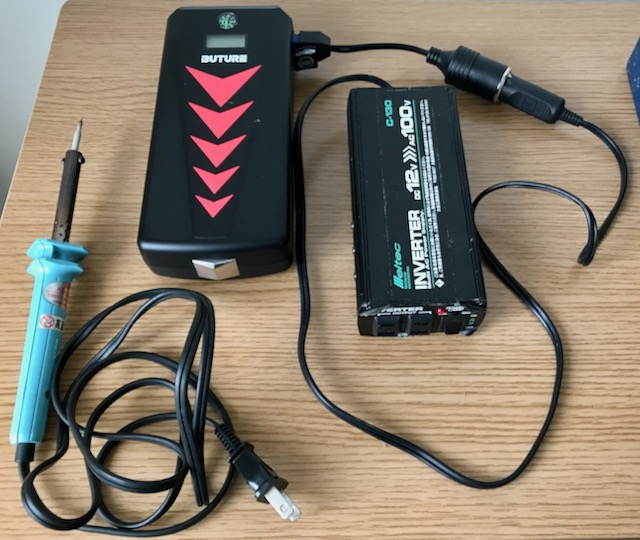 実験 ジャンプスターターバッテリーにac100v変換器をつないで半田ごてを使ってみた くまお 遊ぶ 実験 ジャンプスターターバッテリーにac100v変換器をつないで半田ごてを使ってみた くまお 遊ぶ