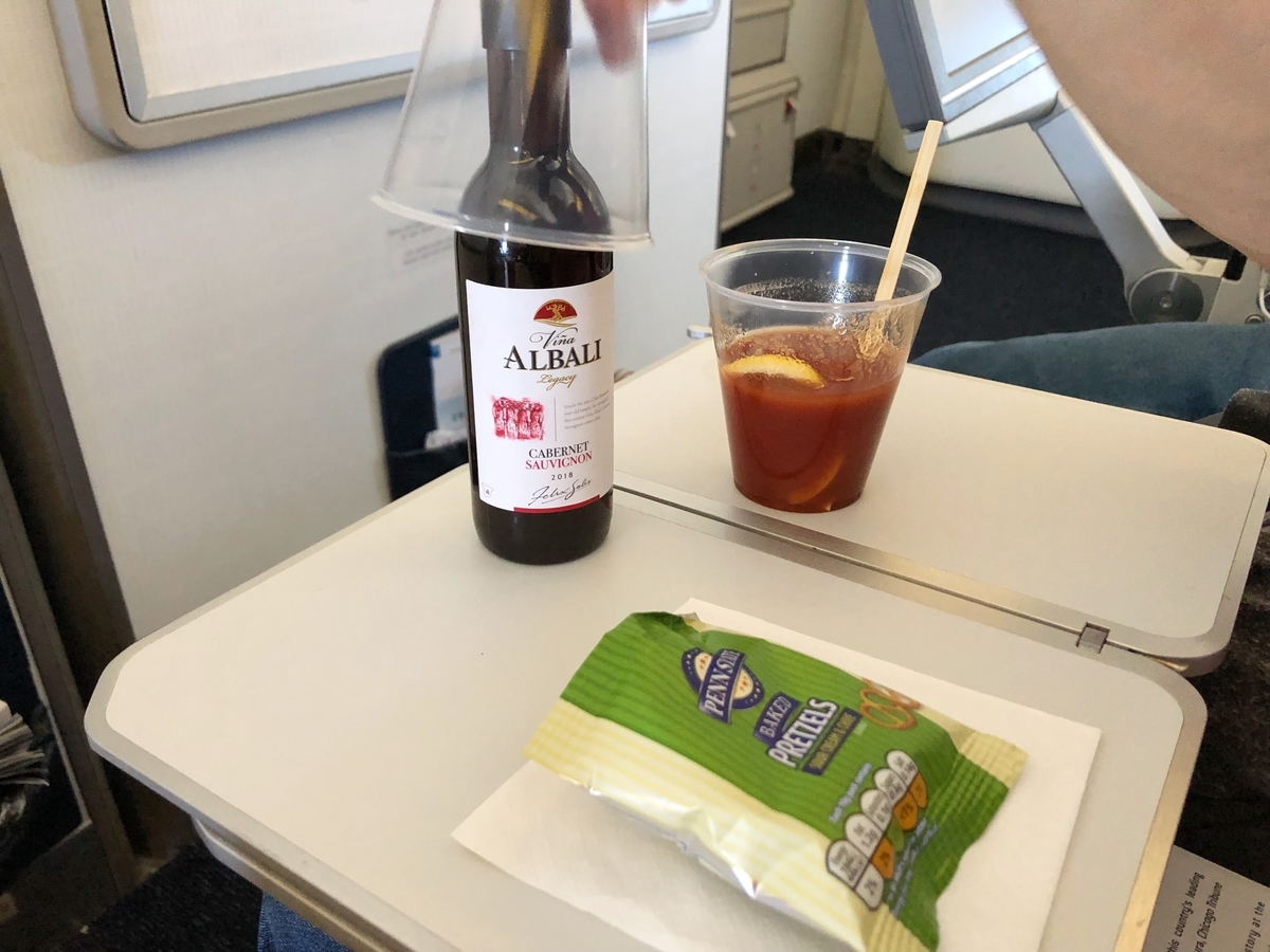 トマトジュースとプレッツェル