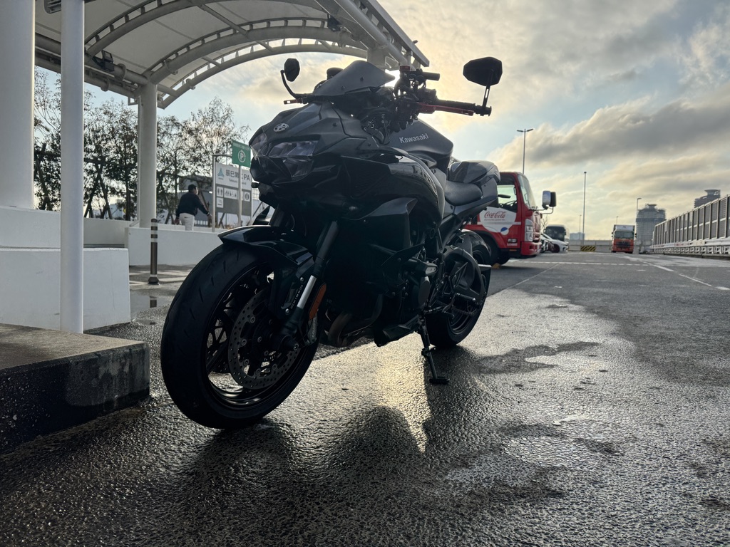 Riding the ZH2 - ぴよこ☆くらふと☆わ〜くす