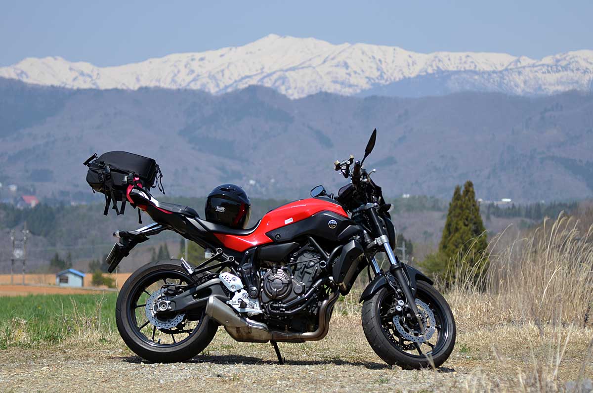 MT-07と白山