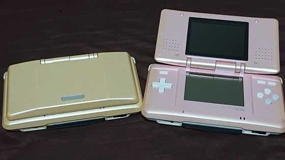 2005年に購入した初代ニンテンドーDS 2005年に購入した初代ニンテンドーDS