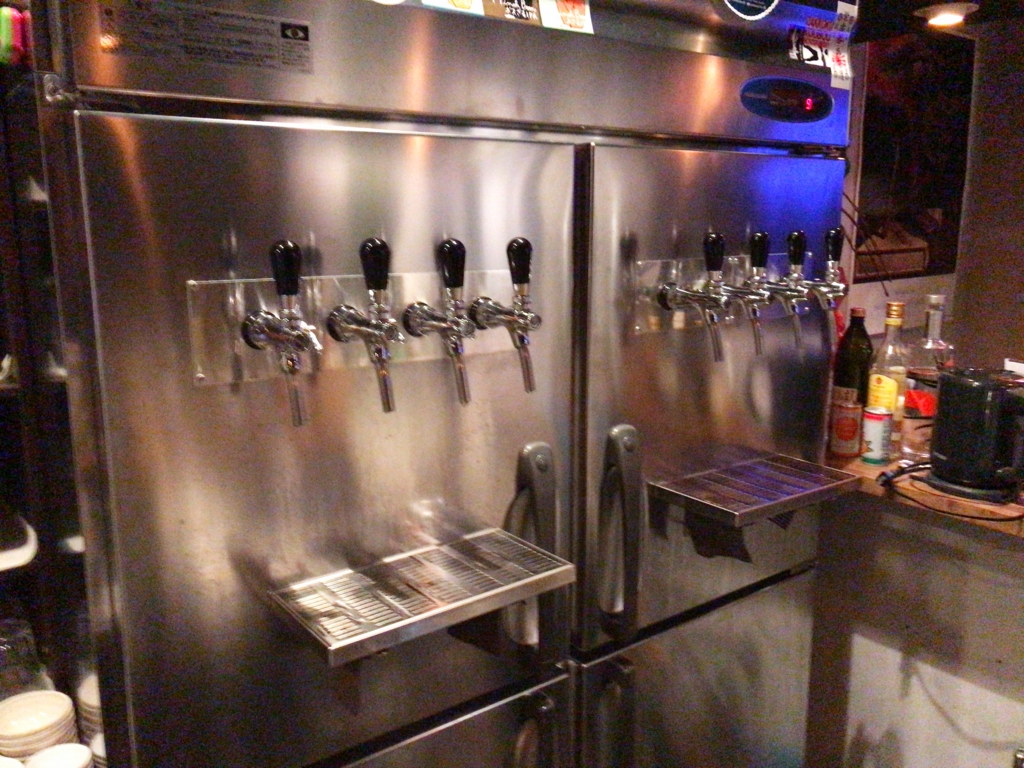 [ま]日本一暇なクラフトビアバー「Beer Glass Hopper（ビアグラスホッパー）」で箕面ビールの猿地獄 kun_maa [ま