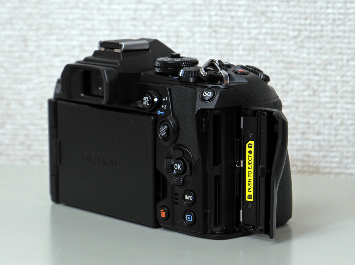 E-M1 markⅢスロット