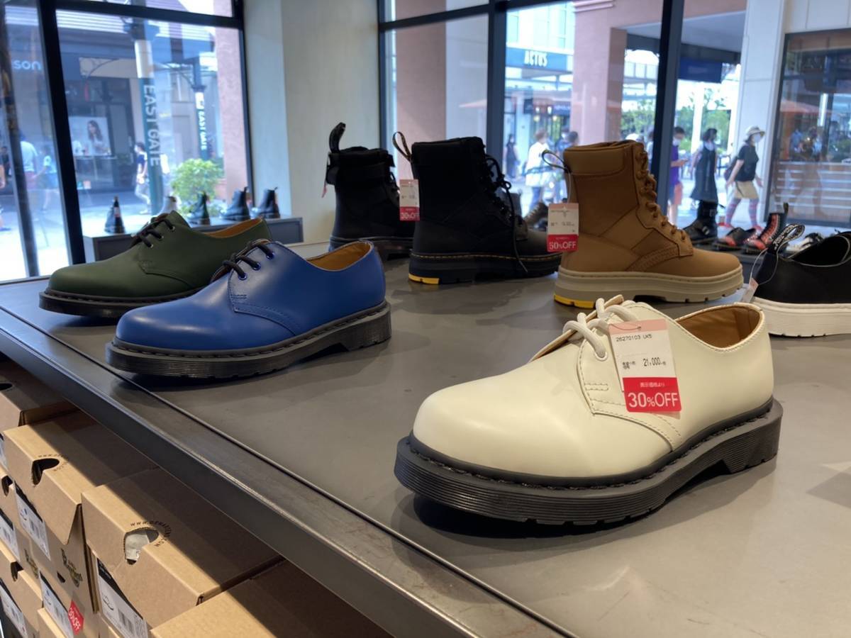 三井アウトレットパーク木更津のdr Martensアウトレットに行ってみた ドクターマーチン マーチン 店舗 メンズ ブログ 値段 木更津 サンダル Travel Kurarin