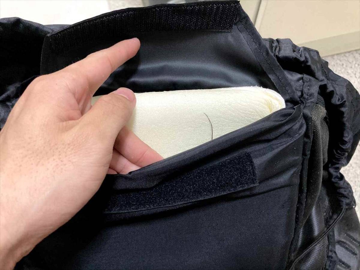 レインウェアの内側のベタベタを重曹で剥がす！マウンテンパーカー、バックパックの加水分解を綺麗に掃除してみた