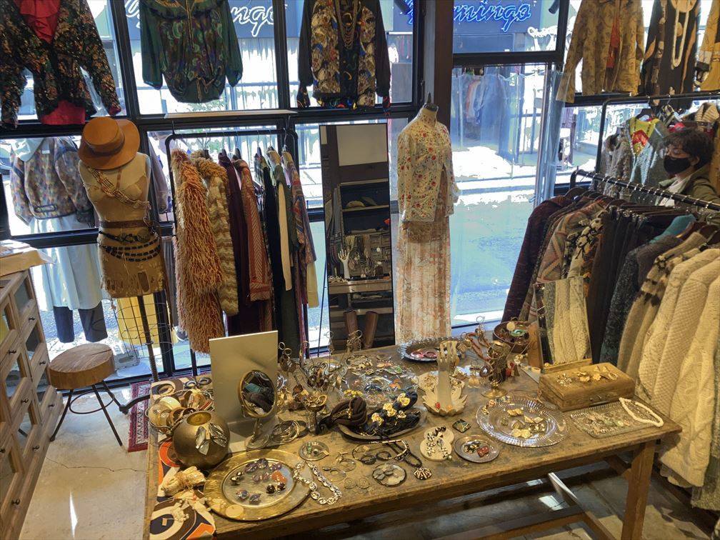 An Insider's Guide to Vintage Shopping In Tokyo —