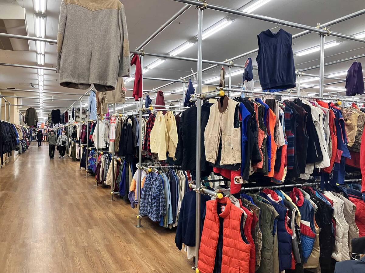 【仙台の安い古着屋】スリーピース古着卸売倉庫に行ってみた！値段、購入品の紹介レビュー