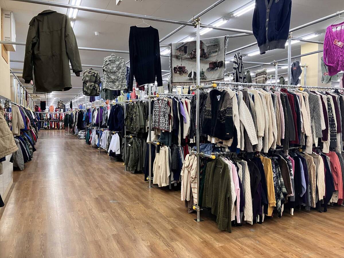【仙台の安い古着屋】スリーピース古着卸売倉庫に行ってみた！値段、購入品の紹介レビュー
