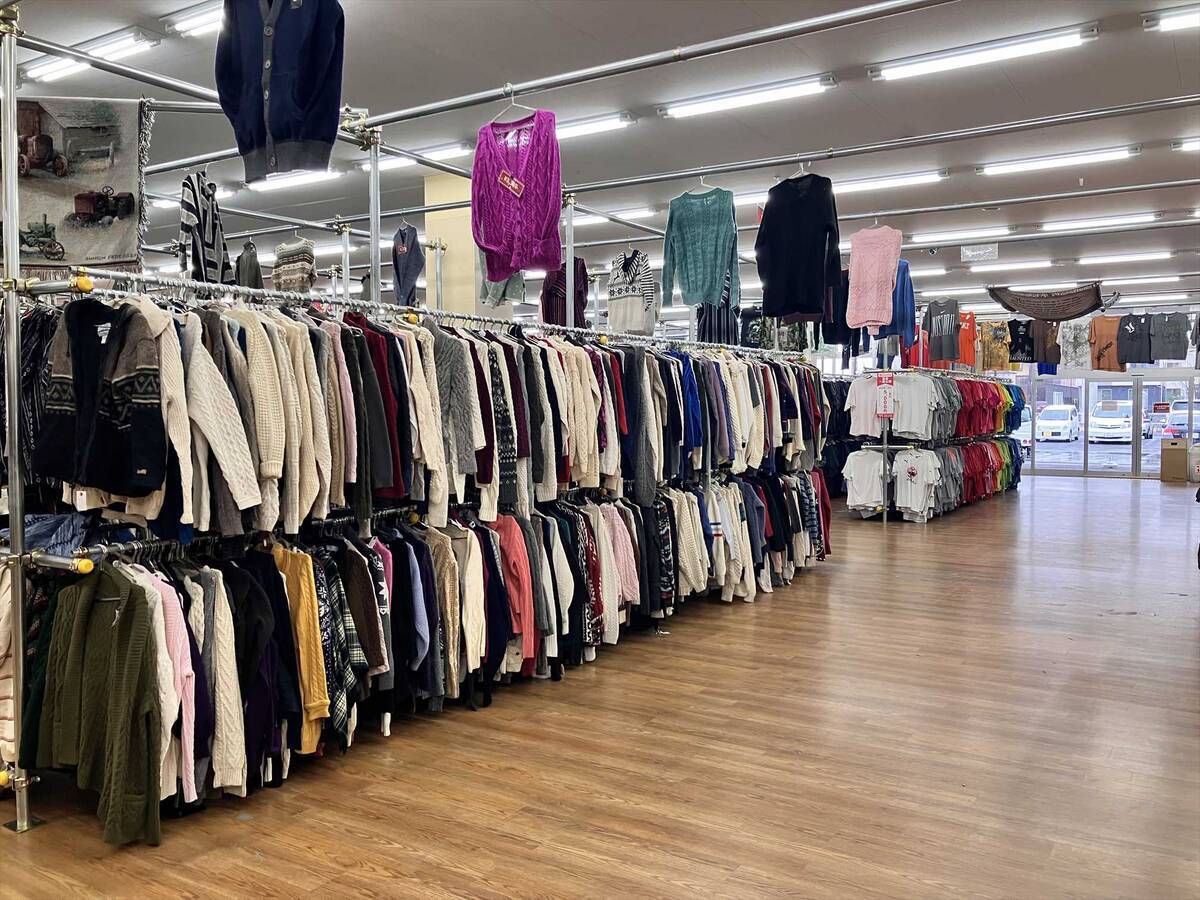 【仙台の安い古着屋】スリーピース古着卸売倉庫に行ってみた！値段、購入品の紹介レビュー