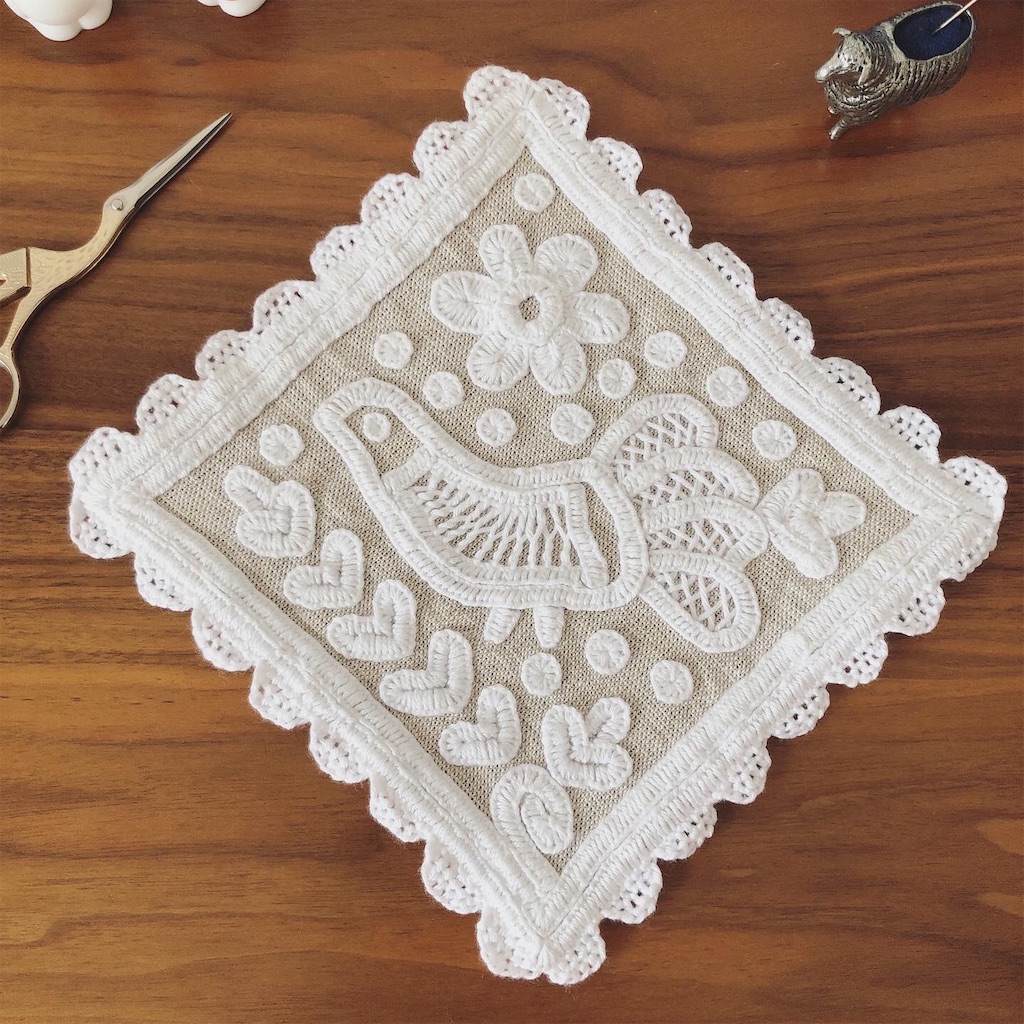 【 La Renaissance 】聖なる白伝説のイーラーショシュ祈りの刺繍布① イーラーショシュの縁飾り - ハンドメイドとちいさな暮らし