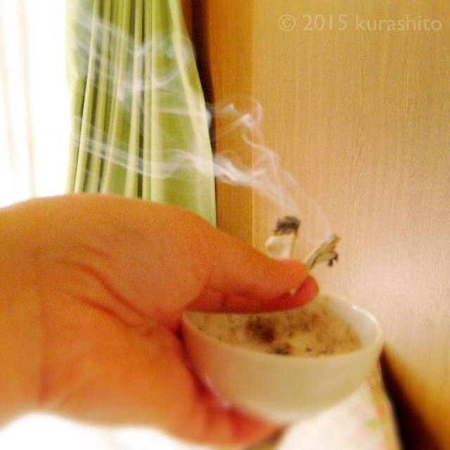 ホワイトセージで空気を洗う