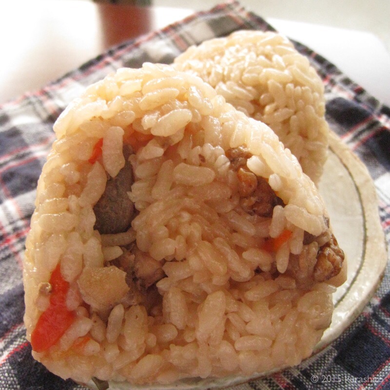 地鶏とごぼうの炊き込みご飯 冬が来た 朝の散歩 玄関から清々しく Kurashito 暮らしと