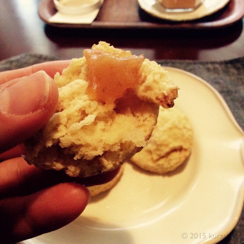 柿バターと焼きたてスコーン。