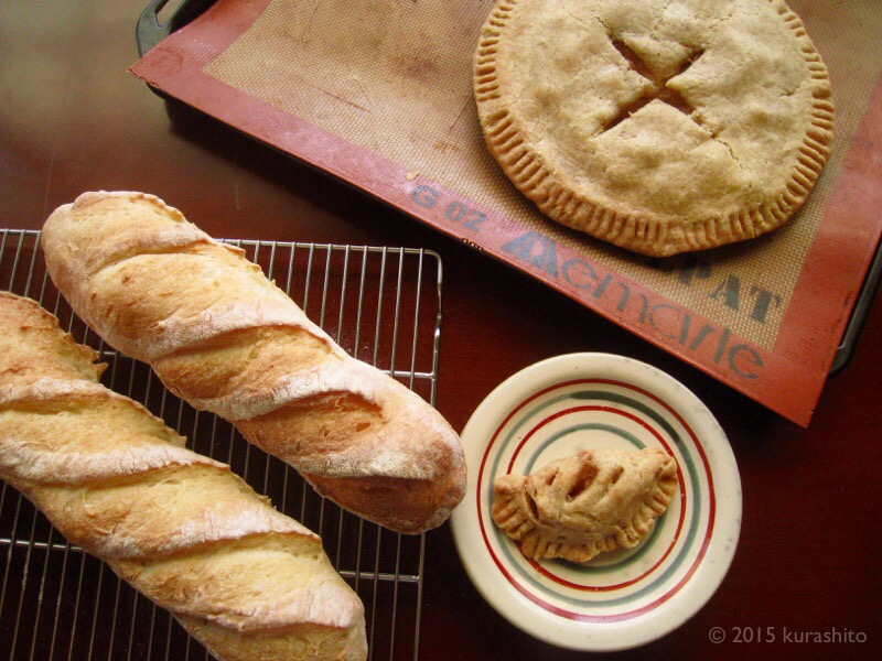 基本のバゲットと、なかしましほさんの、素朴なアップルパイ