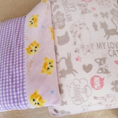 DAISOで手作り枕カバー：枕2つ